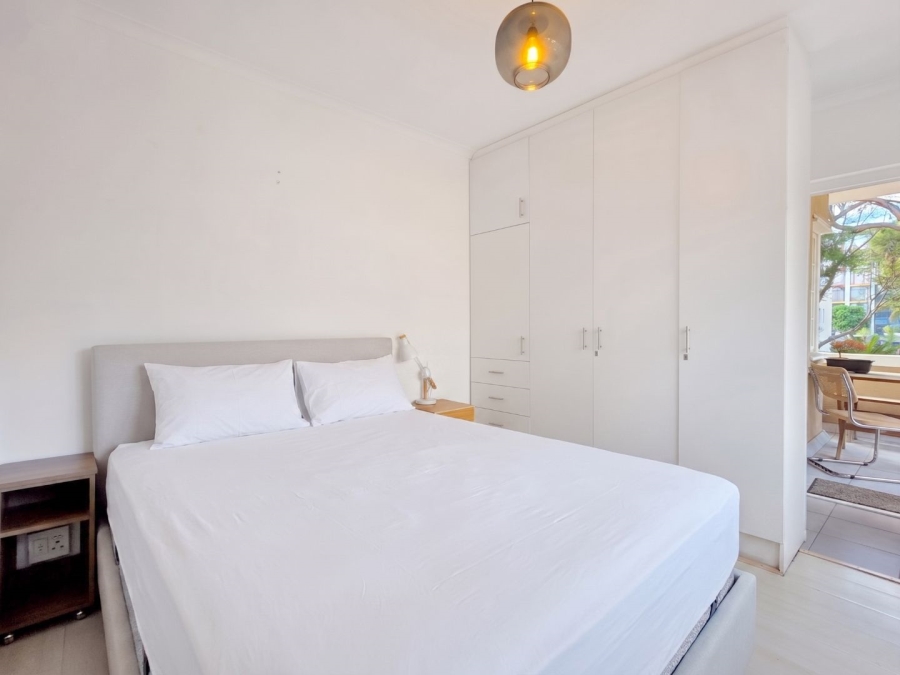 To Let 1 Bedroom Property for Rent in Sea Point Western Cape